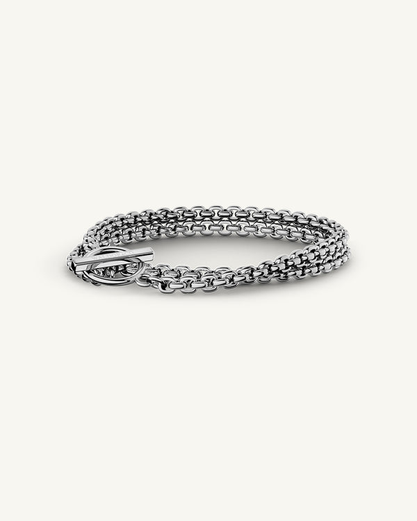 A silver polished stainless steel chain in silver from WALDOR & CO. The model is Dual Chain Polished.
